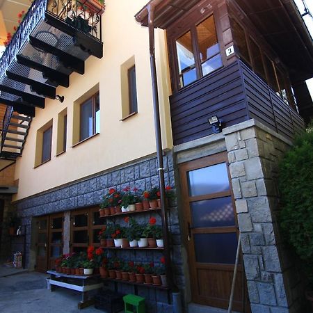 Casa Mikha Appartement Sinaia Buitenkant foto