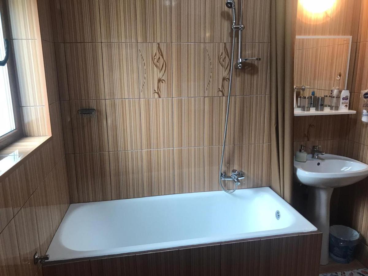 Casa Mikha Appartement Sinaia Buitenkant foto