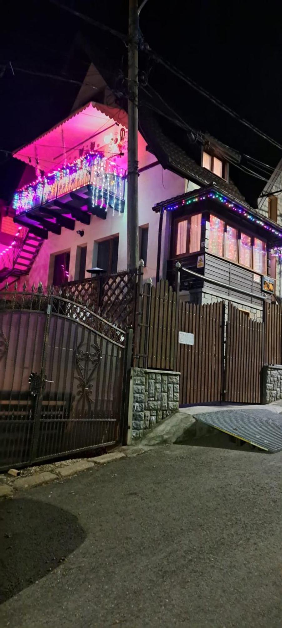 Casa Mikha Appartement Sinaia Buitenkant foto